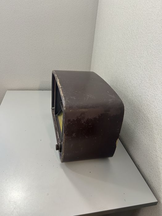 Продам радиоприемник СССР