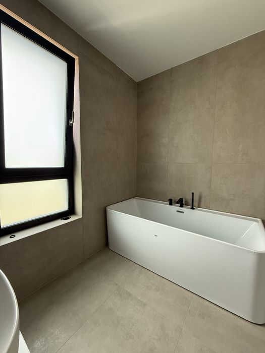 Apartament nou 2026, 3 camere, 2 băi, Sol Residence