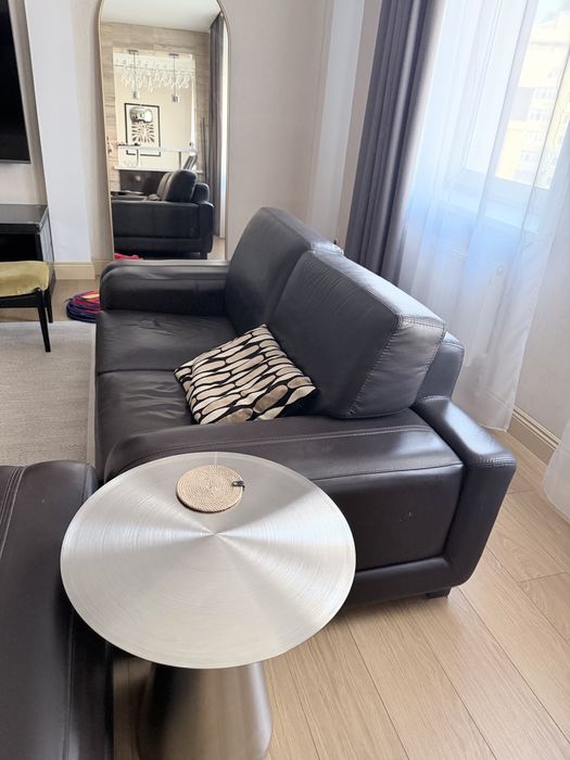 Диван из натуральной кожи