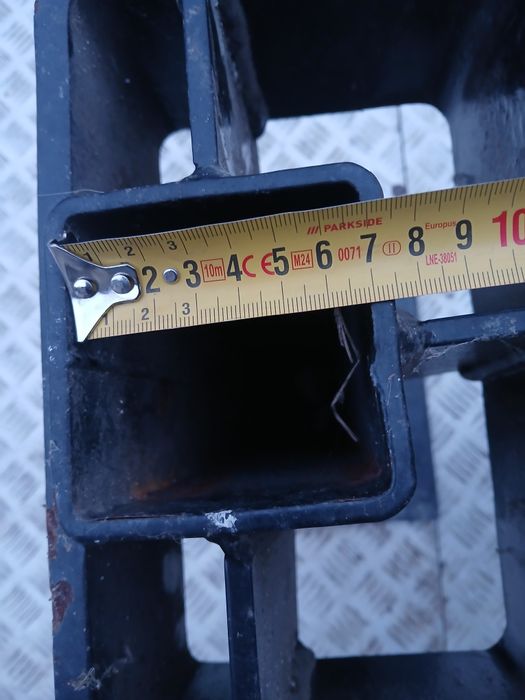 Suporti fier ,foarte solizi ,dimensiunile sunt  in poze