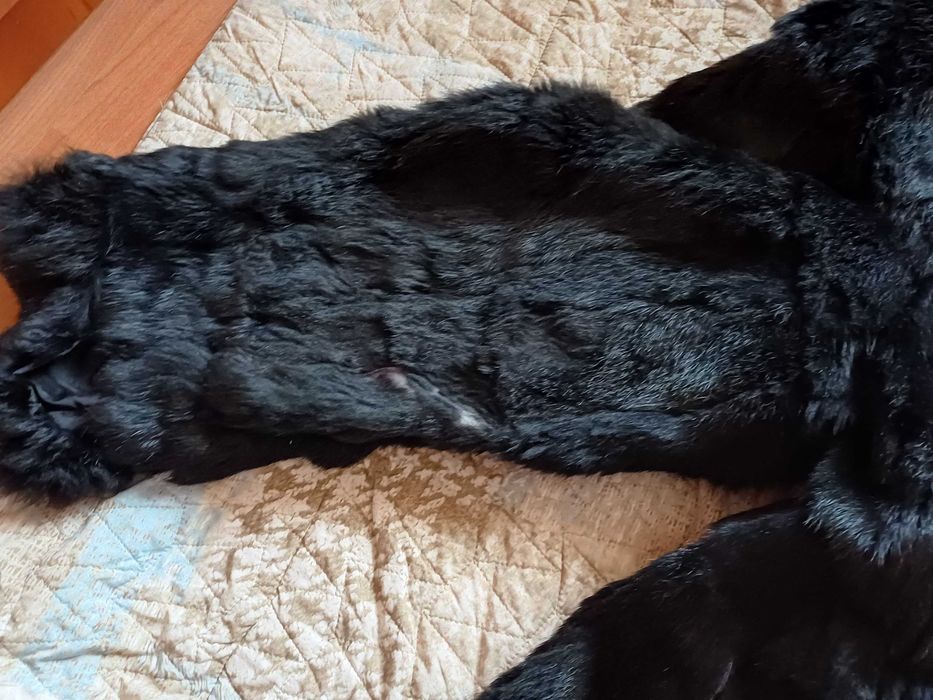 Haina blana de iepure cu gluga