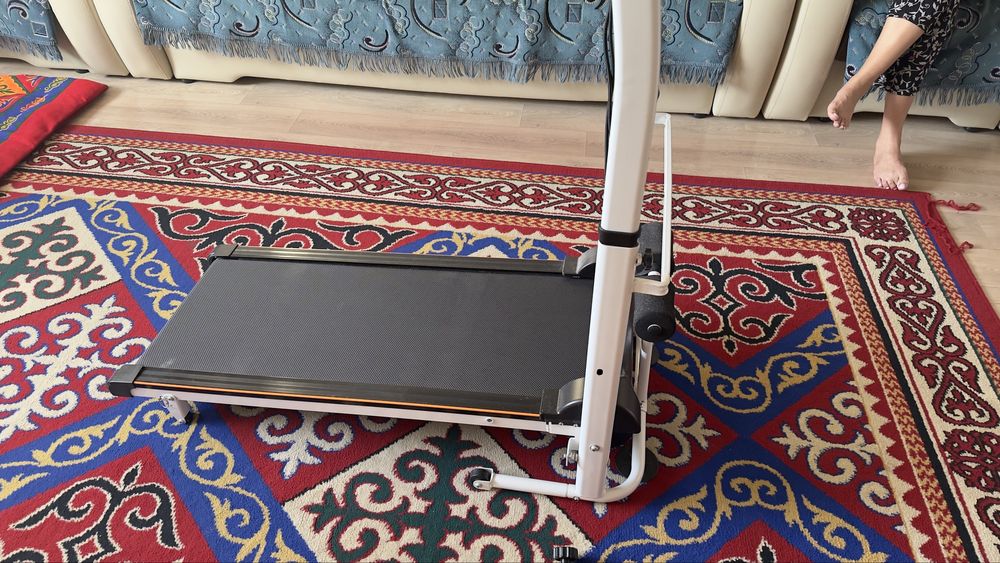 Продаю беговую дорожку