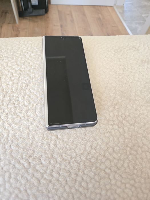 Samsung Galaxy Z Fold 5