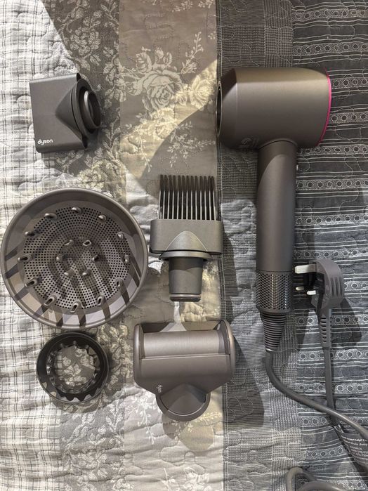 Сешоар Dyson Supersonic + Кутия