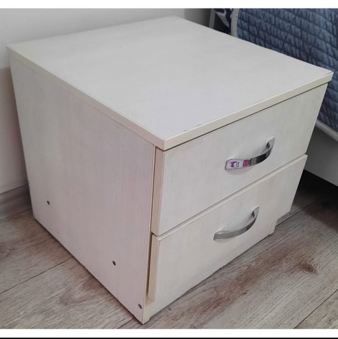 Тумбы 2шт обе за 1000 продам