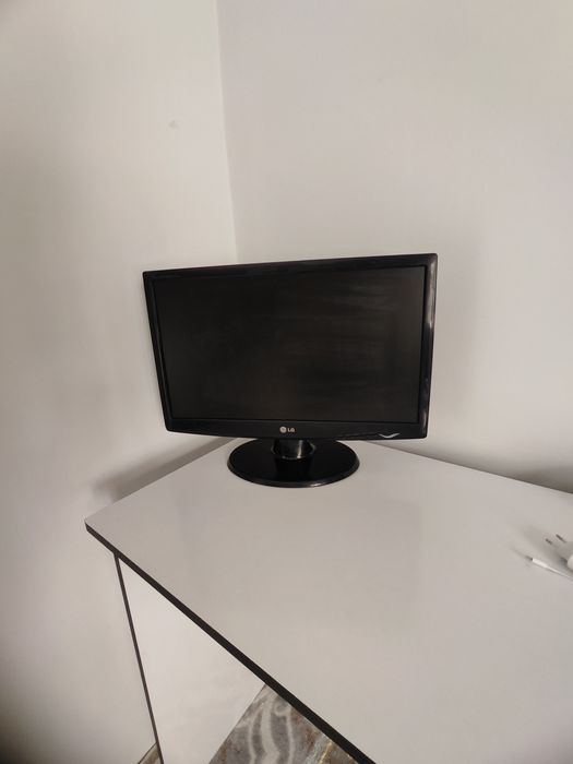 Монитор LG Flatron б/у