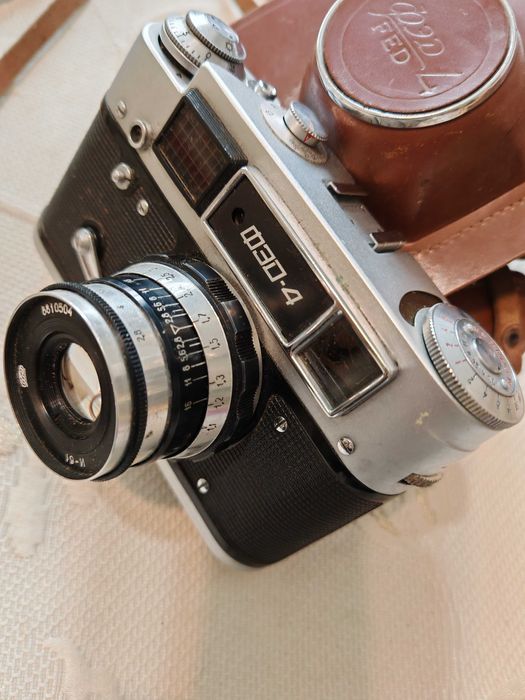Качествена Як Руски Соц СССР Фотоапарат ФЕД 4 с Калъф. Работи