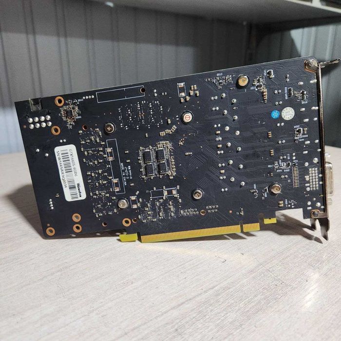 Продается видеокарта 1660 super