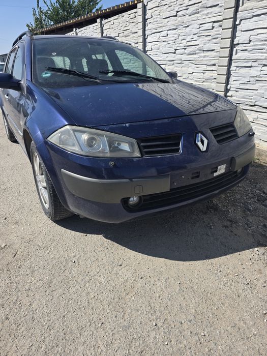Dezmembrez Renault Megane 2 automat 1.6 benzina