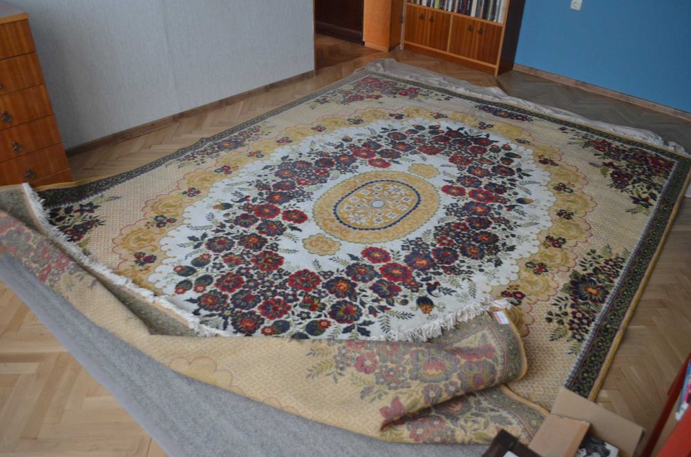 Персийски килим от Македония, 2,50 х 3,40 м