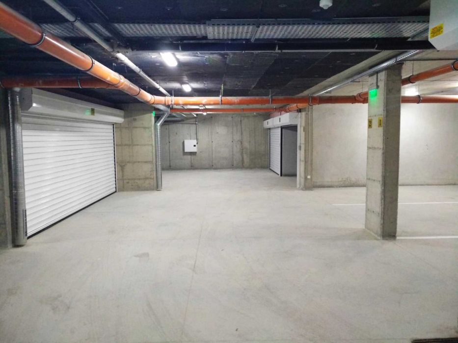 Дава се под наем Гараж / Паркомясто в София, Сухата река - 11 кв.м за 76.5 € - Снимка #1