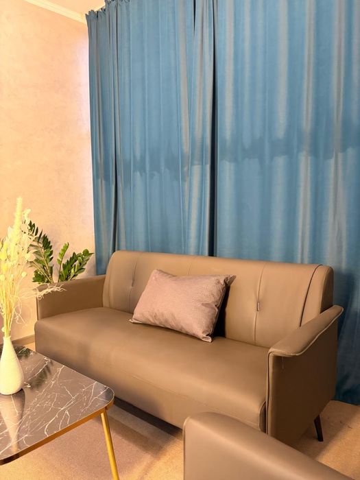 Диван с кресломи