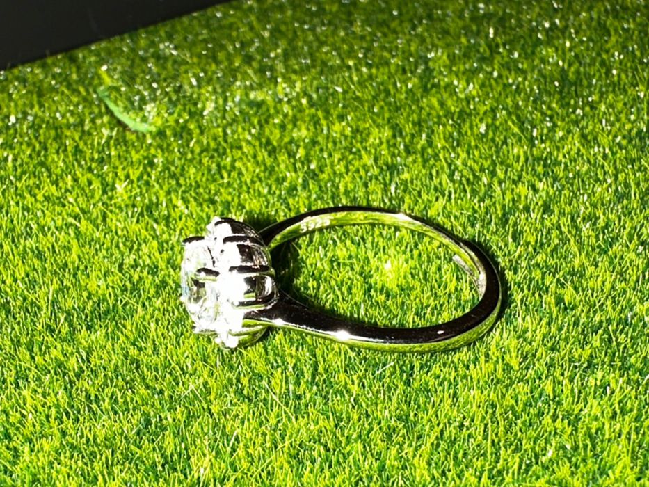 Сребърен пръстен за годишнина с Мойсанит диамант