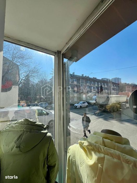 Spațiu comercial | Vitrină în L | 7 Noiembrie | Vizibilitate excelenta
