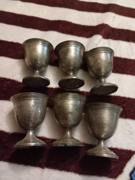 PAHARE VECHI ALPACA DIN ALUMINIU de vinzare foarte vechi