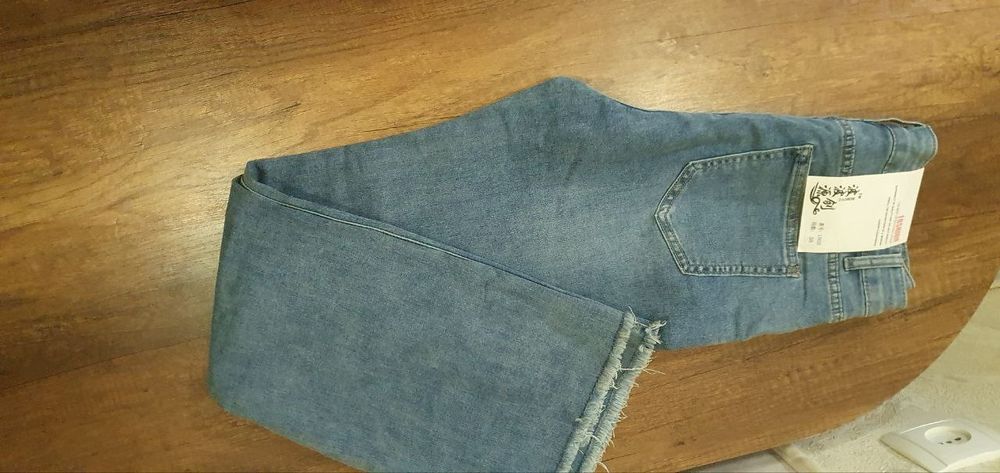 Джинсы клешь 30 размер