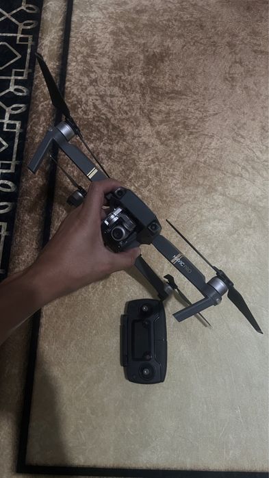 Дрон (кварокоптер) dji mavic pro