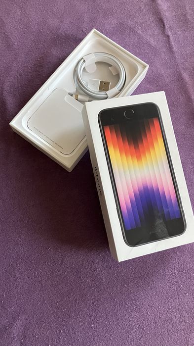 iPhone SE (2022) 64GB-Отличен!