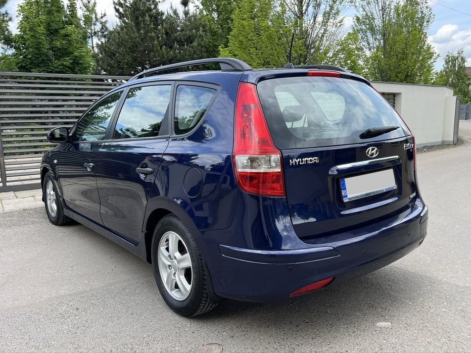 Hyundai i30 CW 1.6 CRDi 2010, 2xseturi roti de aliaj