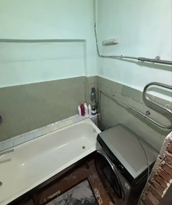 Продам 2х в районе ДКМ