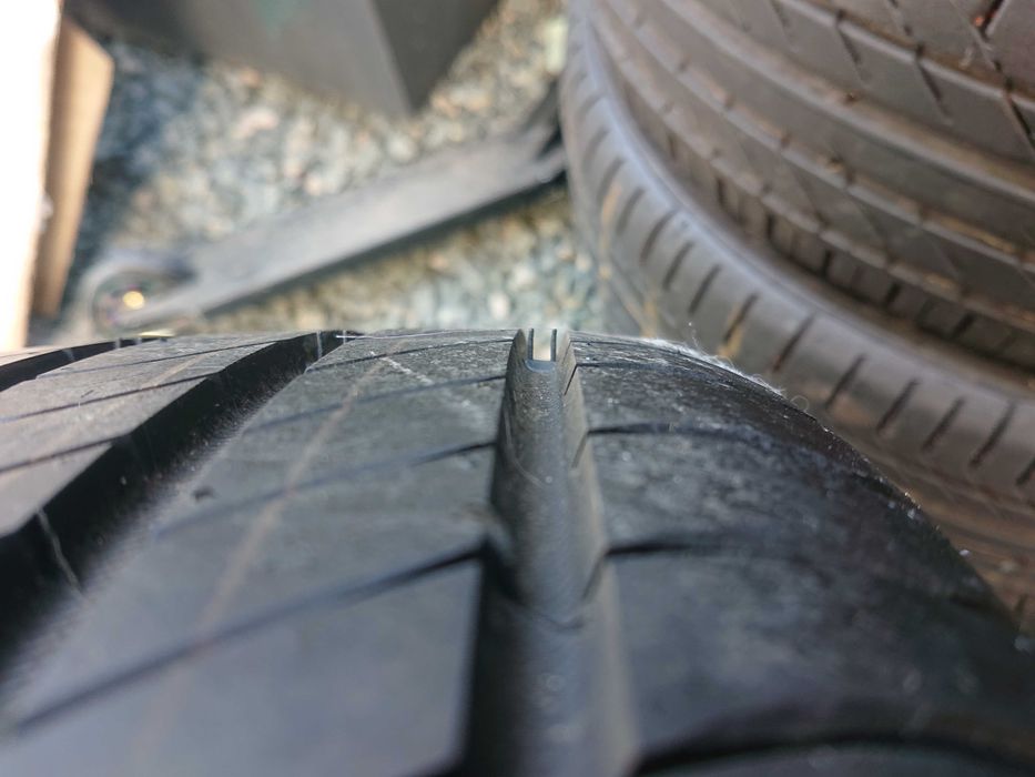 Anvelope vara noi Michelin Primacy 4 215 65 R17 17 Kumho Ecsta HS52