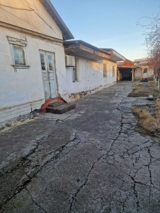 Уй сотилади жуда яхши локация