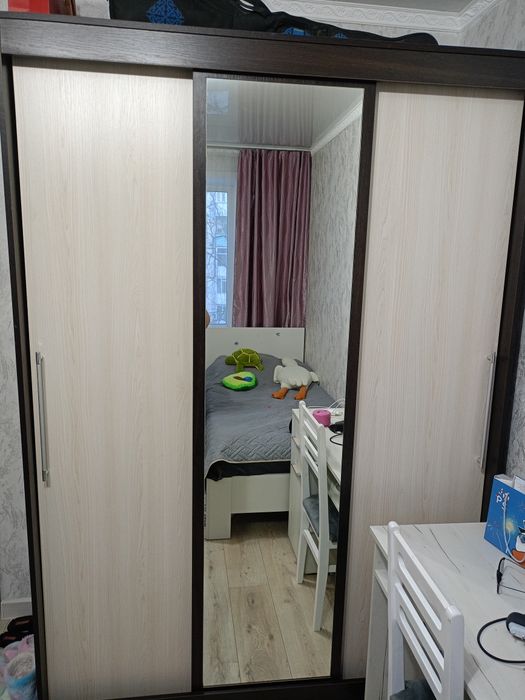 Продам шифонер в отличном состоянии