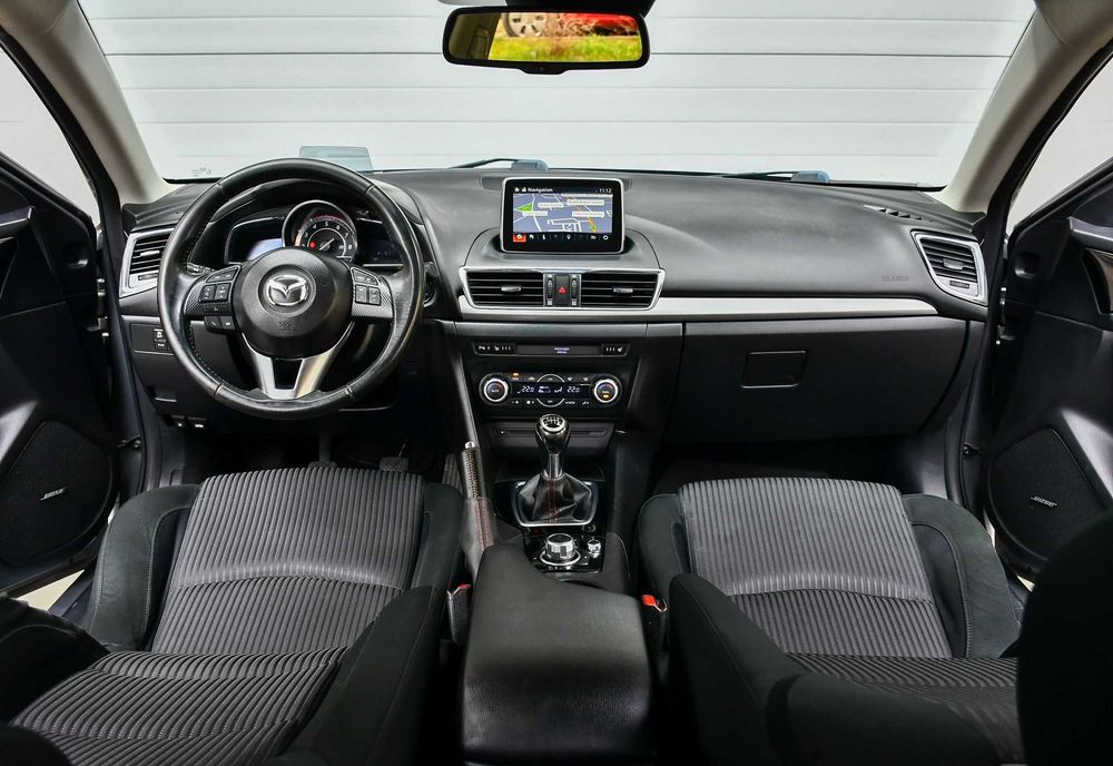 Mazda 3 Skyactiv, 2.0 benzina, Head-up display, keyless entry/go, Bose