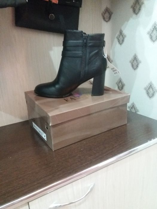 Ботинки  женские