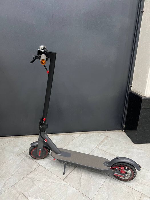 Elektron samokat sotiladi