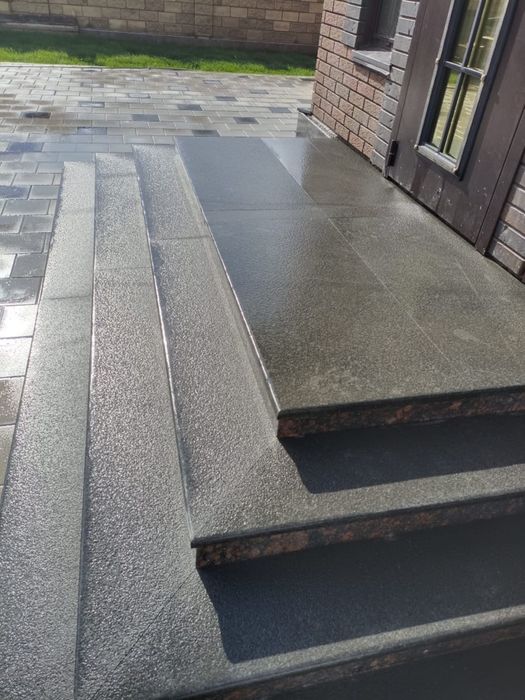 Гранит натуральный