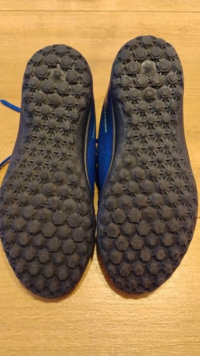 Vând pantofi fotbal copii 35