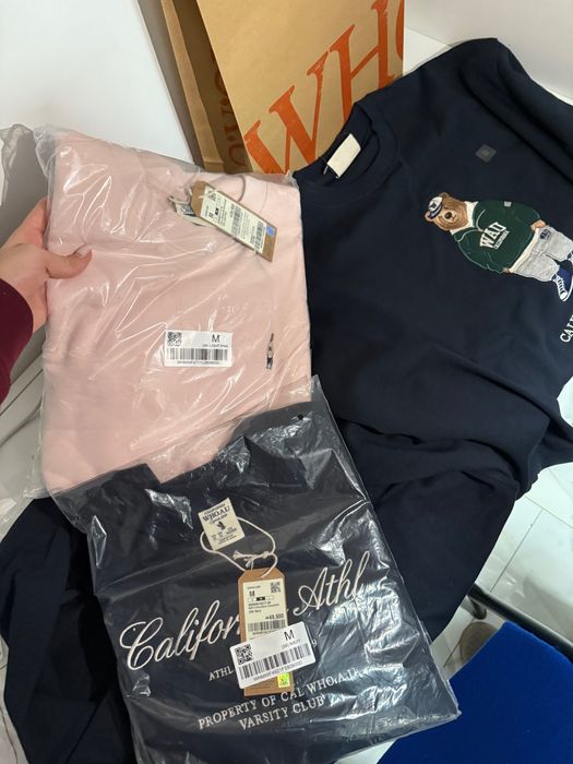 Свитшот от бренда who a u