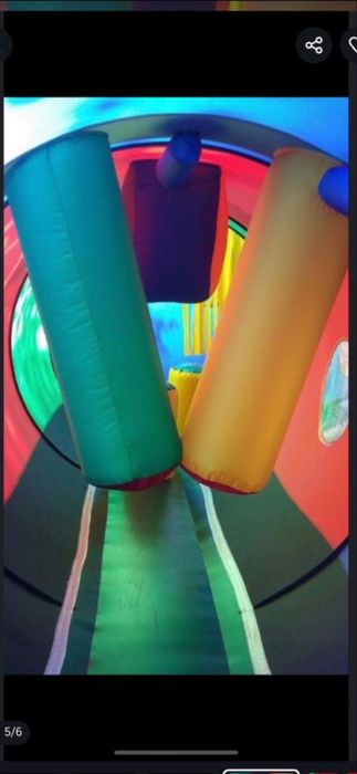 Надувной батут лаберинт Гусеница аттракцион