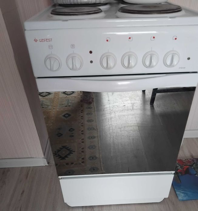 Продам электоплиту GeFest