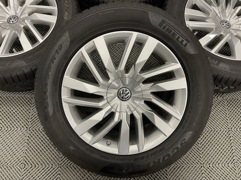 Jante Roti 19 VW Touareg 3 Audi Q7 4M Q8 E Tron Anvelope Vara Iarna 255 55 R19 M+S