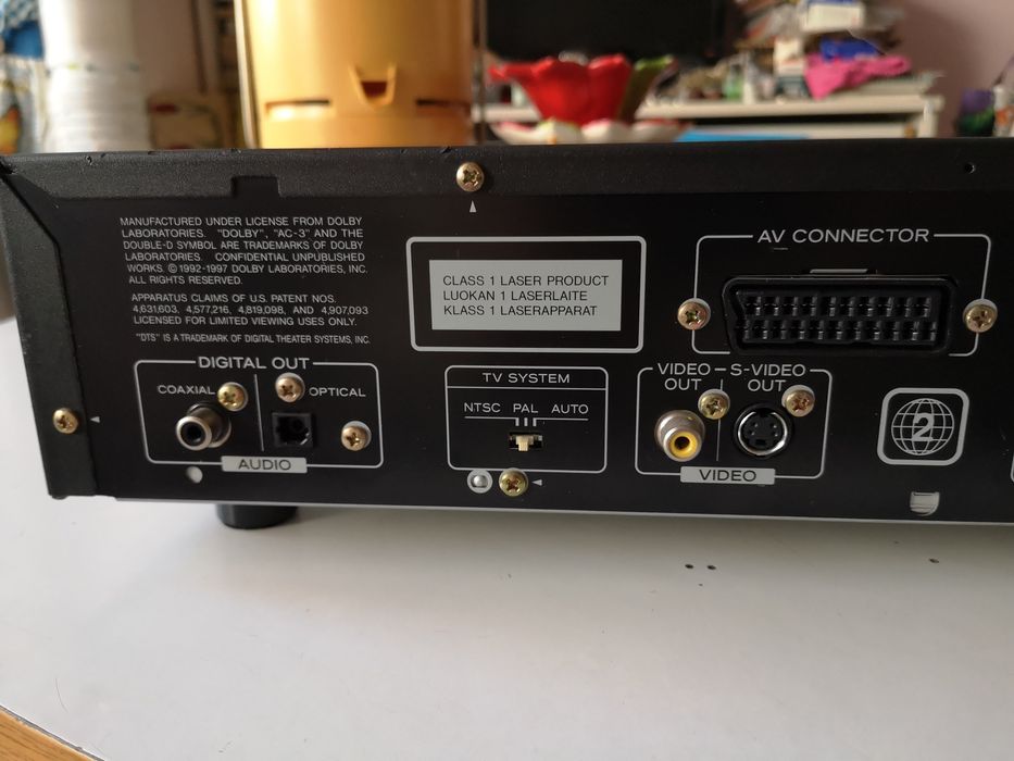 TEAC DV-1050 DVD / TEAC AG-D9260 AV Receiver UR