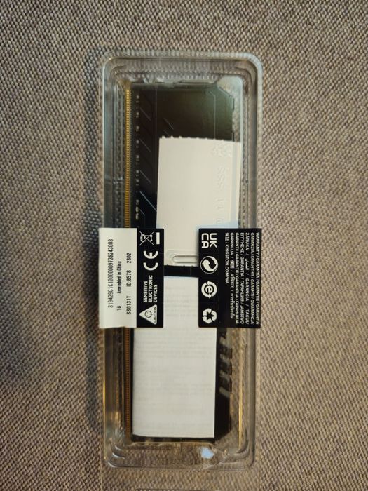 8GB DDR4 3200MHz Kingston Fury Beast RGB