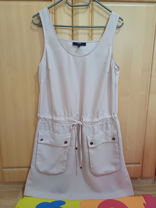 Vand rochiță crem, Next, M/L, in stare impecabilă.