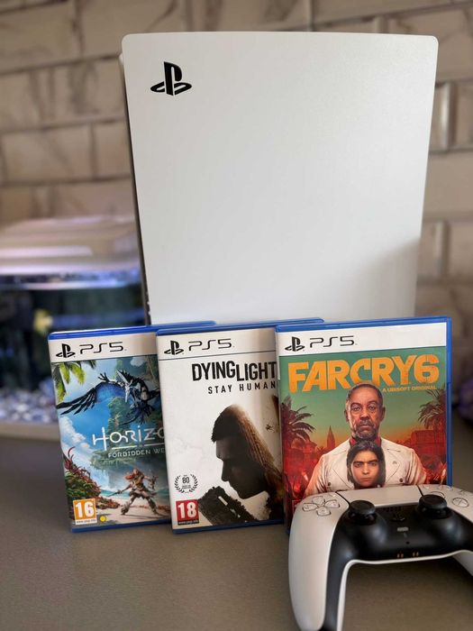 Playstation 5 + 3 игри