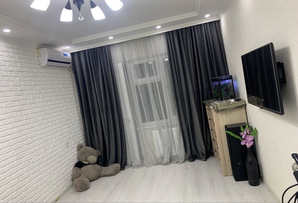 Код 884  Продаю 2/1/5 ком квартиру куйлюк массив 5