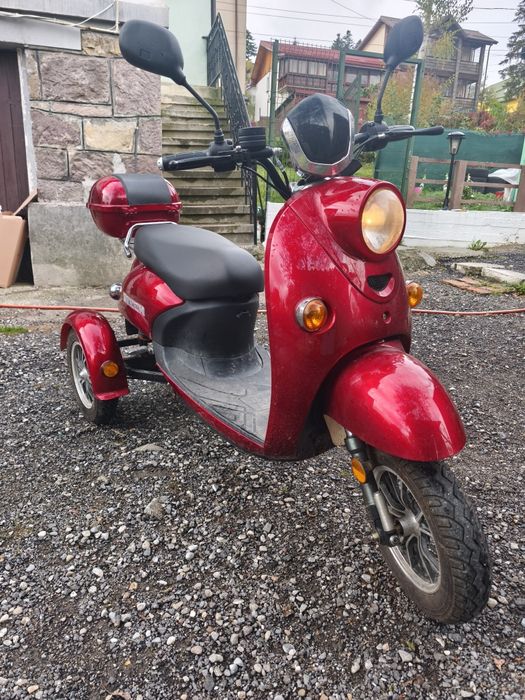 Scuter/triciclu electric fără permis