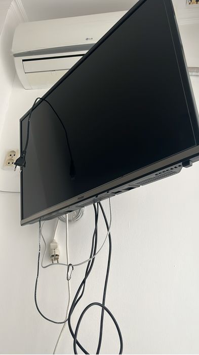 Продается телевизор , Ютуб интернет доступ есть