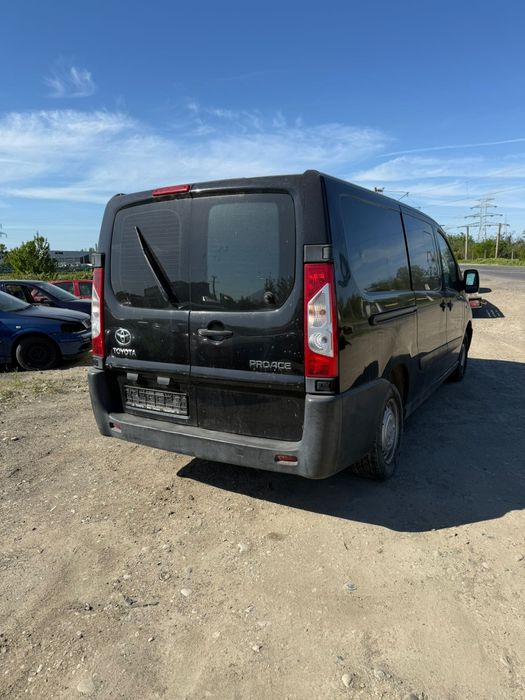 Dezmembrez Toyota Proace  AHZ