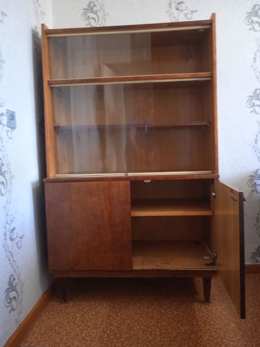 Сервант книжный. 1974 г.