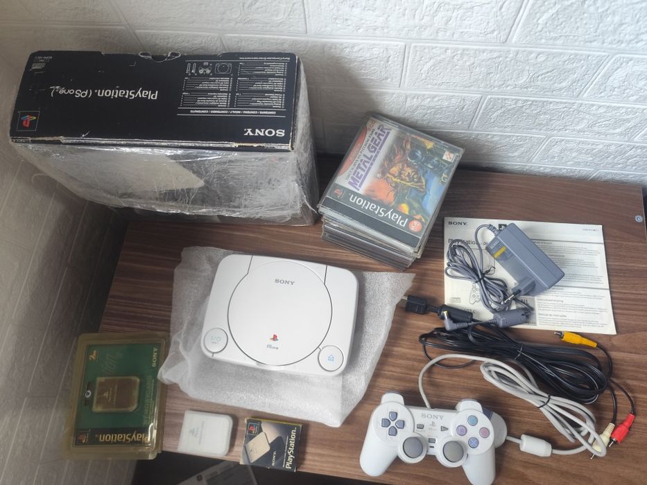 Продам ps one / ps1