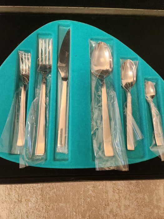 Набор столовых приборов от Aura