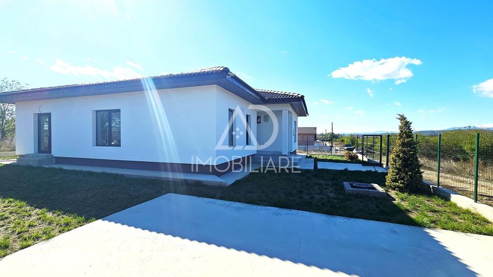 Casă nouă de vânzare – cartier Narciselor