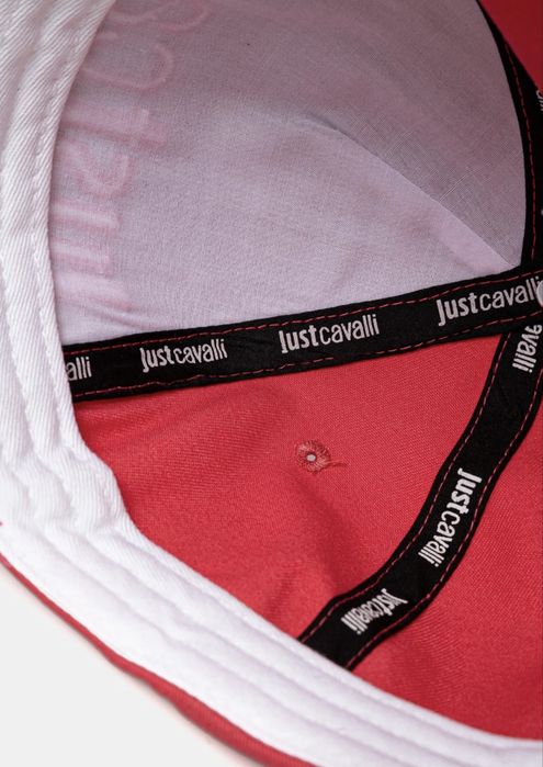 Памучна шапка с козирка JUST CAVALLI