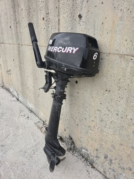 Двигател за лодка Mercury 6 к.с.